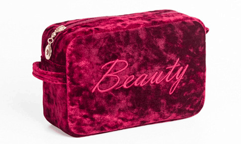 velvet-embroidered-cosmetic-bags-wholesale